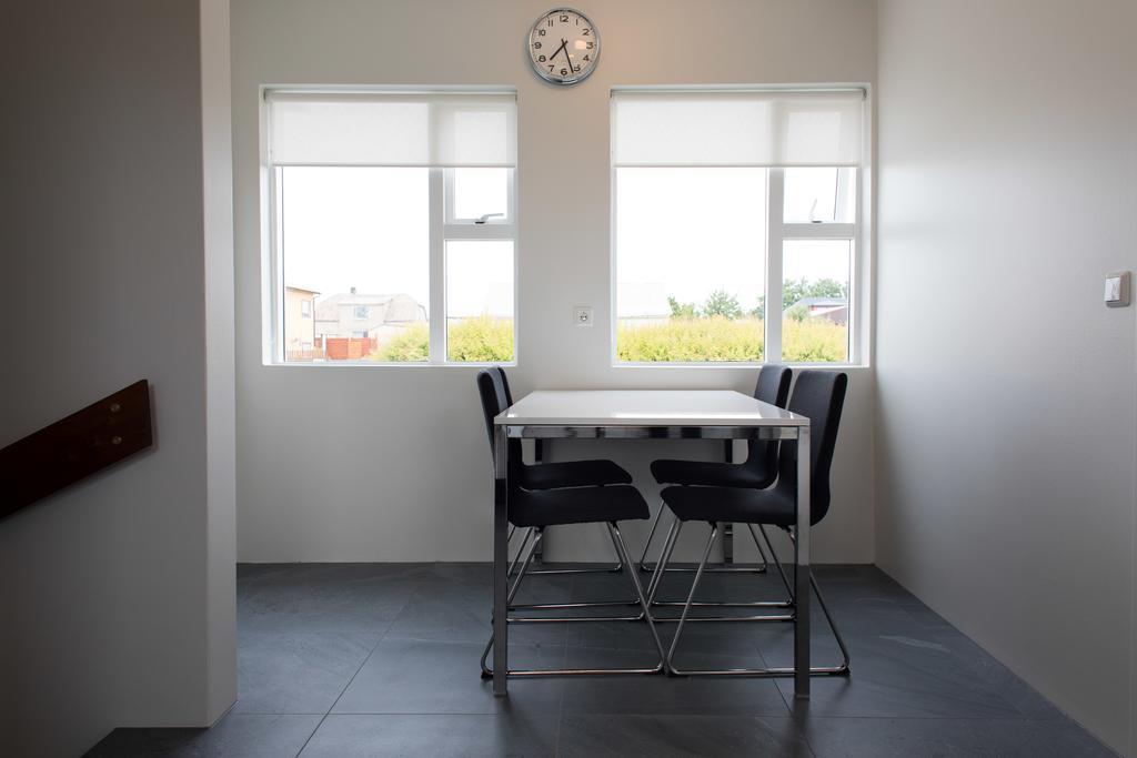 Graystone Guesthouse Sandgerði 외부 사진